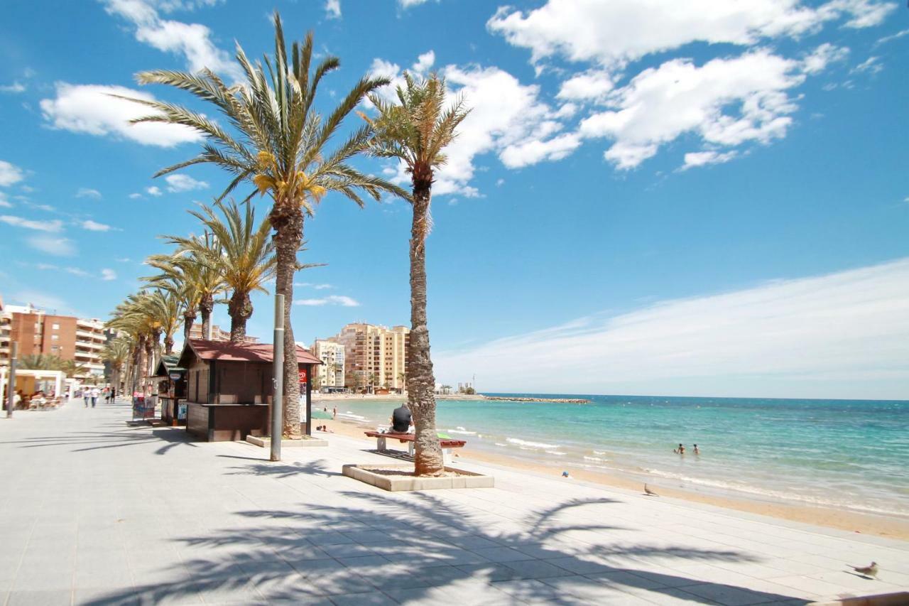 Apartmán Zoa Happy Vacations Torrevieja Exteriér fotografie