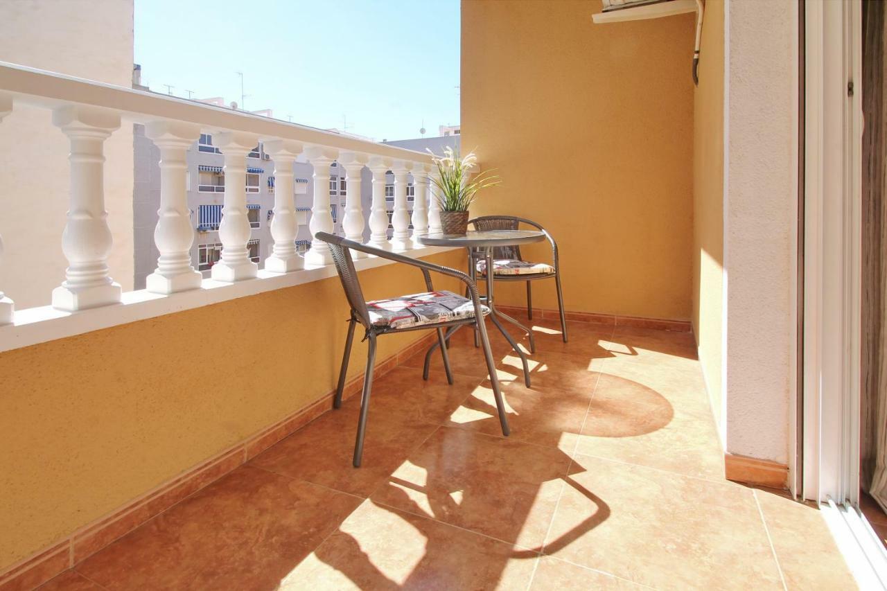 Apartmán Zoa Happy Vacations Torrevieja Exteriér fotografie