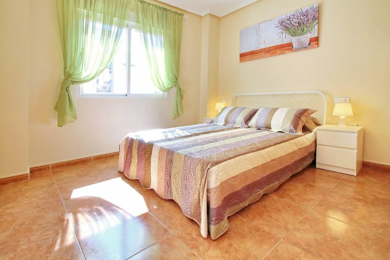 Apartmán Zoa Happy Vacations Torrevieja Exteriér fotografie