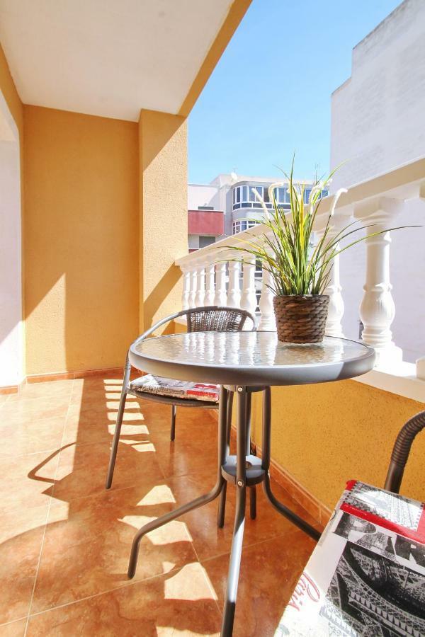 Apartmán Zoa Happy Vacations Torrevieja Exteriér fotografie