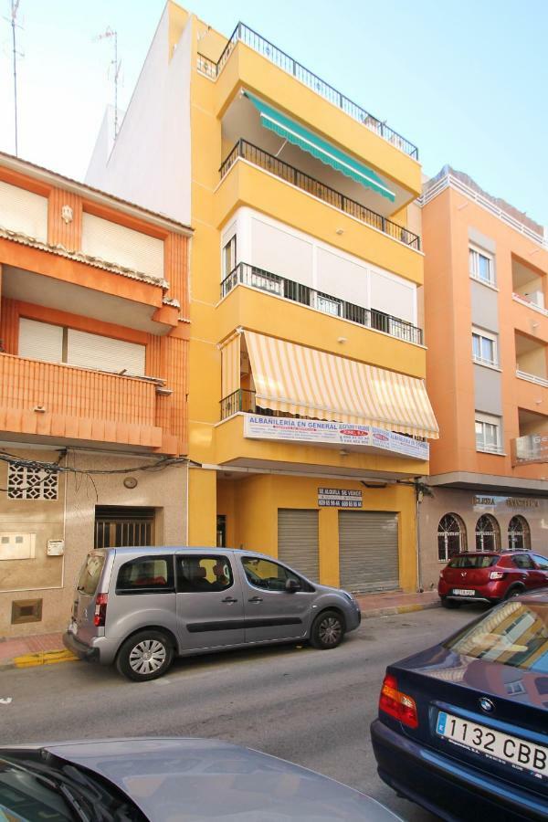 Apartmán Zoa Happy Vacations Torrevieja Exteriér fotografie